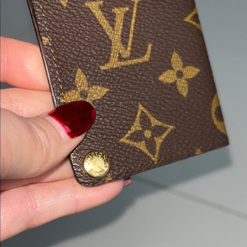 Louis Vuitton Brown Canvas Monogram Card & Photo Holder - Picture 6 of 7